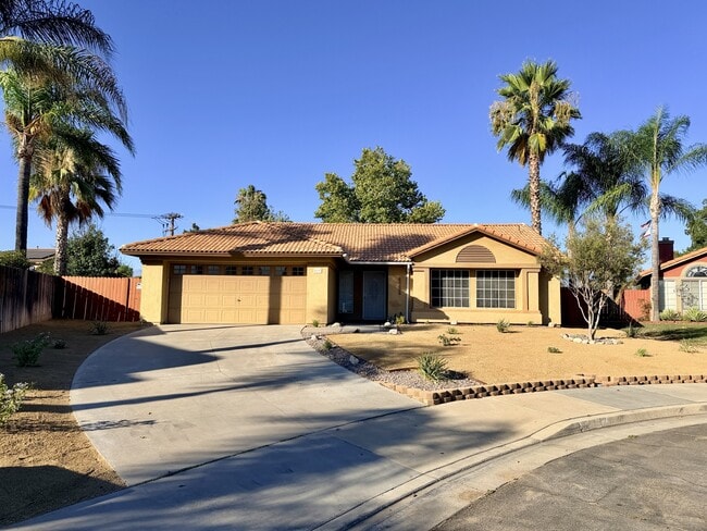 Building Photo - 4238 Brookside Dr