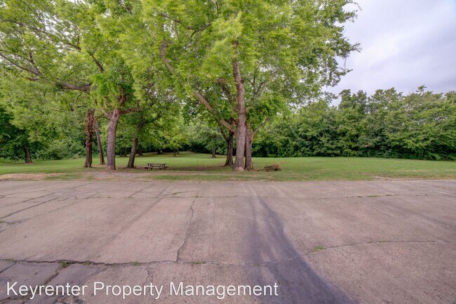 Foto del edificio - 2 br, 1 bath House - 4339 S 30th W Ave