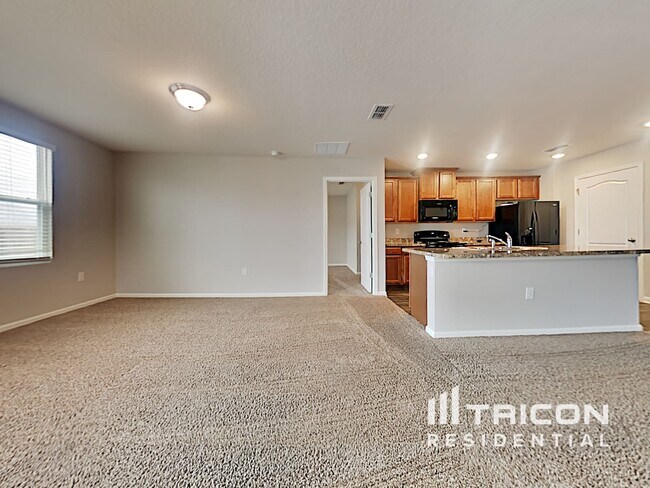 Foto del edificio - 2210 Pebble Point Dr