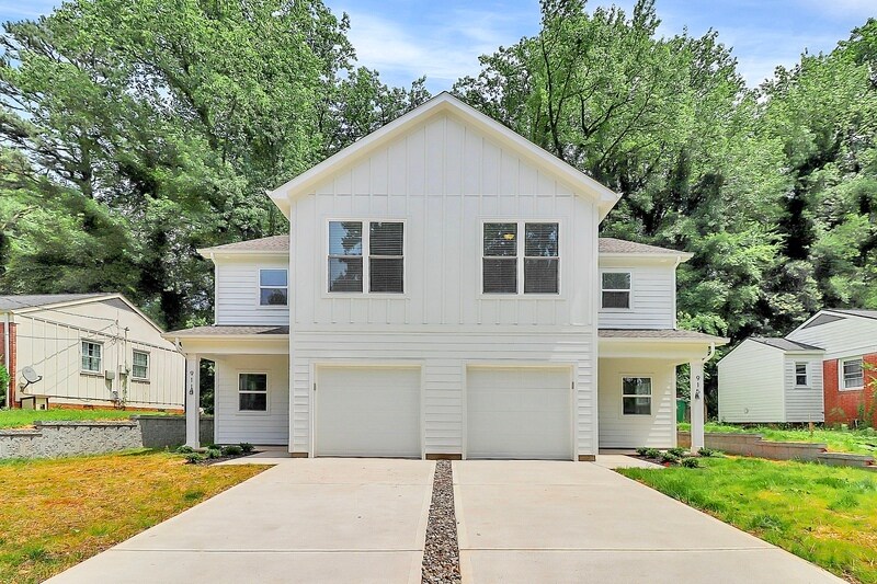 Photo - 911 Yellowstone Drive - 1