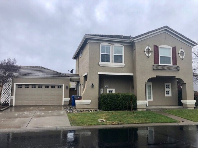 Foto del edificio - Gorgeous 2-Story 3 Bedroom, 2.5 Bath Home with 2 Car Garage Located in Folsom is Available NOW!