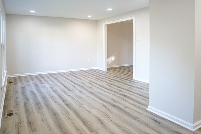 Foto del edificio - 12701 Carlsbad Ct