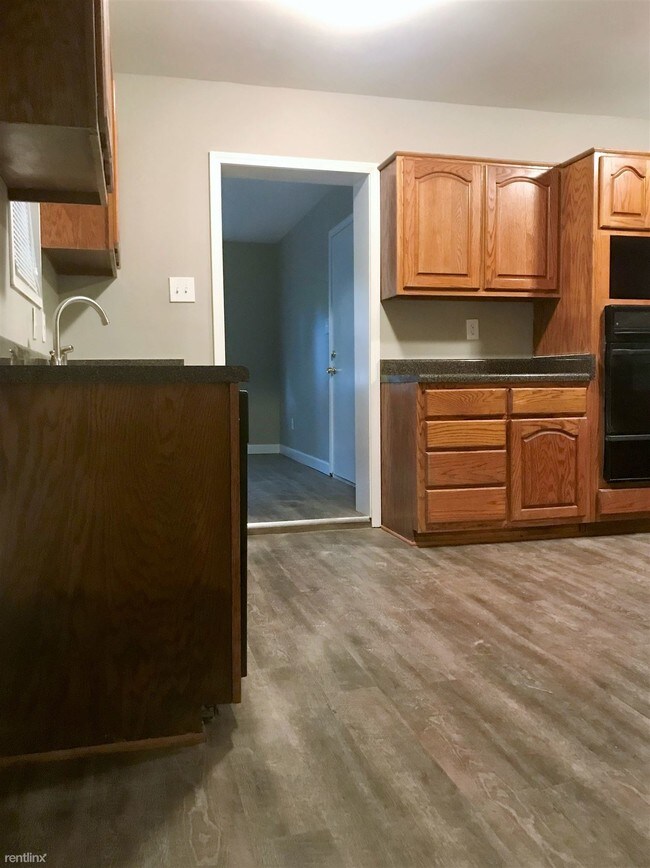 Building Photo - 3 br, 1 bath House - 3522 Madewell St
