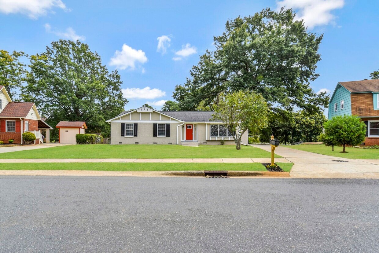 Primary Photo - 6419 Cherrycrest Ln
