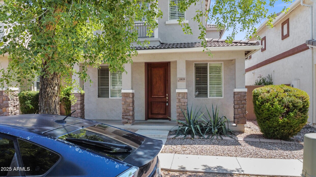 Primary Photo - 10039 E Isabella Ave