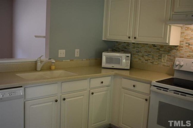 Building Photo - 308 Orchard Park Dr