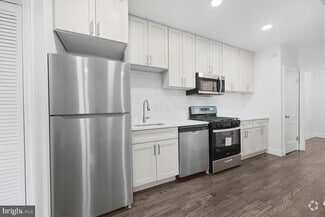 Building Photo - 5402 3rd St NE