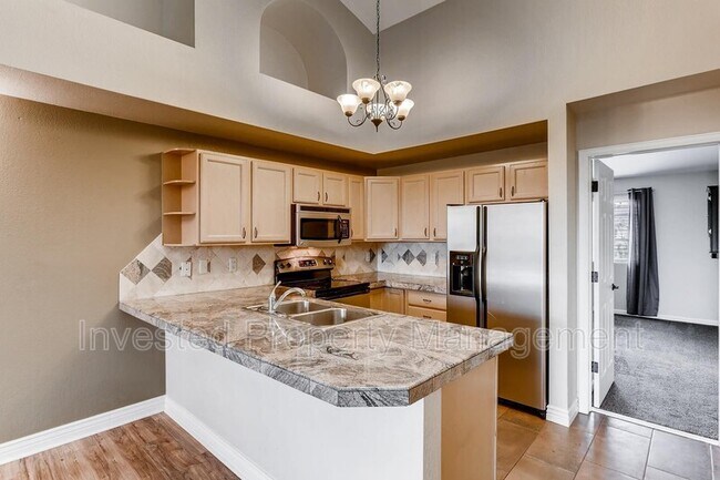 Foto del edificio - 2800 W Centennial Dr