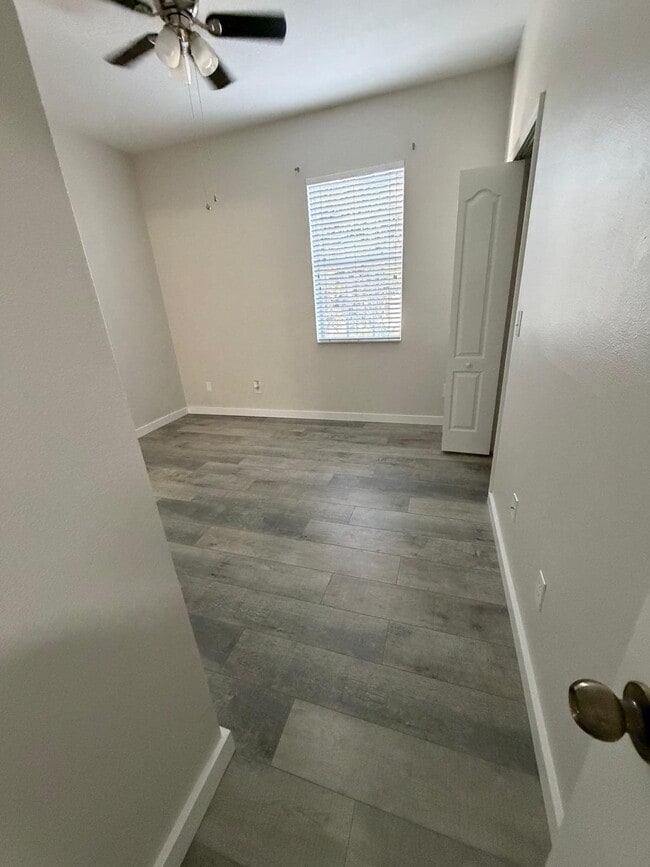 Building Photo - 9337 Jasmine Flower Ln
