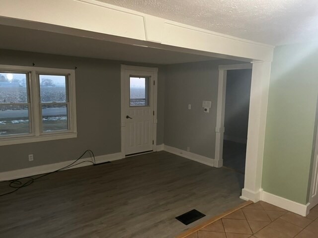 Foto del edificio - 15161 Pine Rd