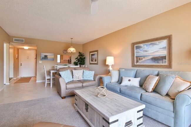 Foto del edificio - 1624 Stickney Point Rd