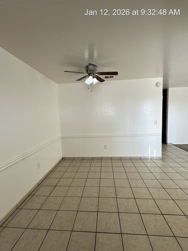 Building Photo - 2954