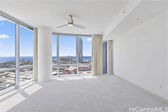 Building Photo - 555 South St