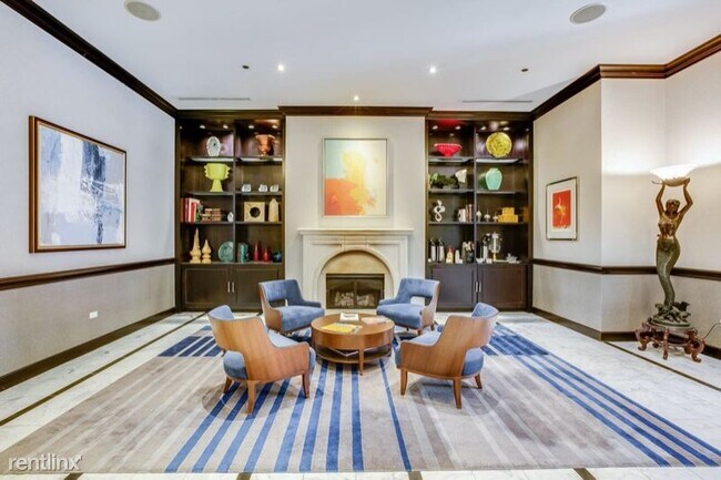 Foto del edificio - 1 br, 1 bath Apartment - 355 W. Erie St.