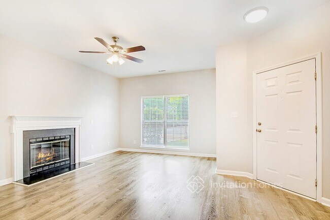 Building Photo - 121 Marleton Way