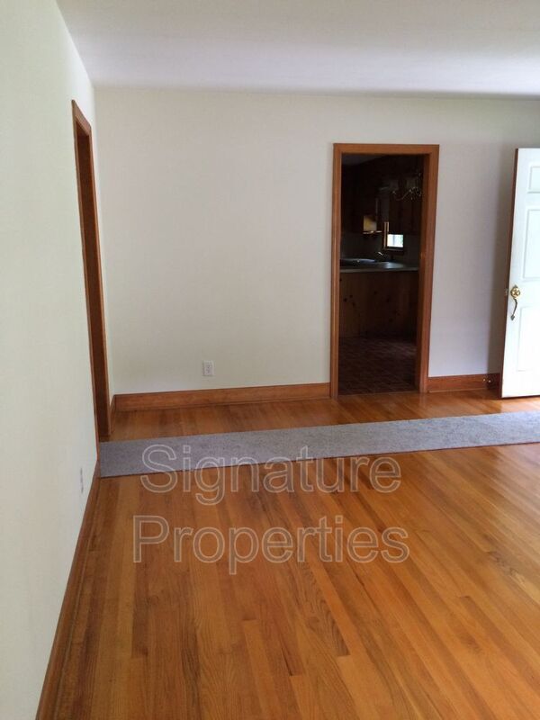 Building Photo - 1734 Norwood Ave
