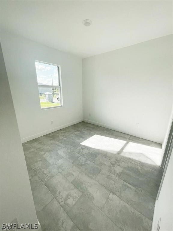 Foto del edificio - 1032 N Hilton Cir