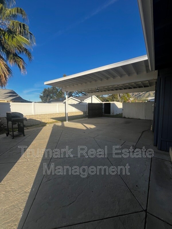 Foto del edificio - 8409 Wentworth St