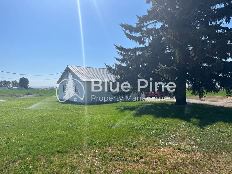 Primary Photo - 548 E 113 N