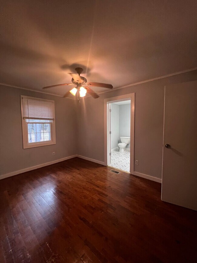 Building Photo - 2594 Marks Rd