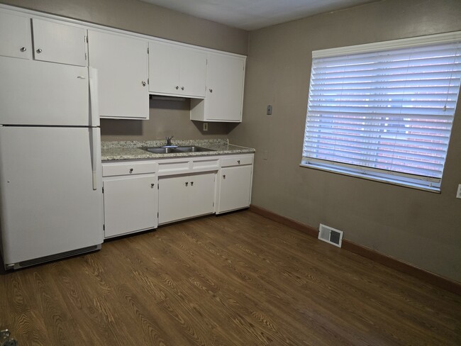 Kitchen - 19560 Hilliard Blvd