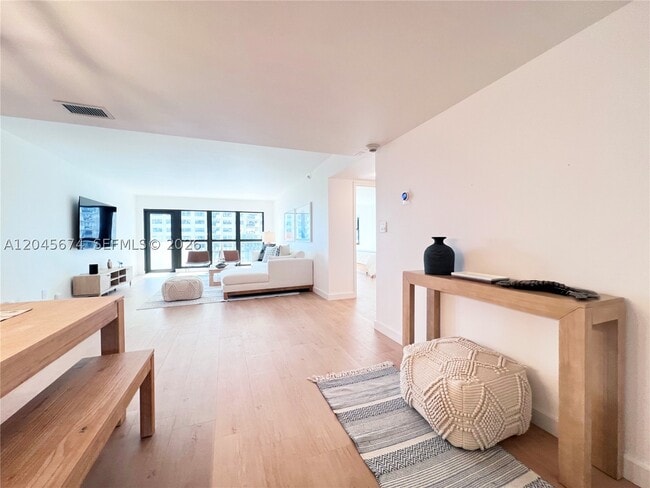 Building Photo - 5100 N Ocean Dr
