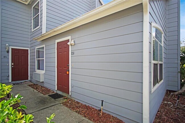 Building Photo - 831 Orchid Dr