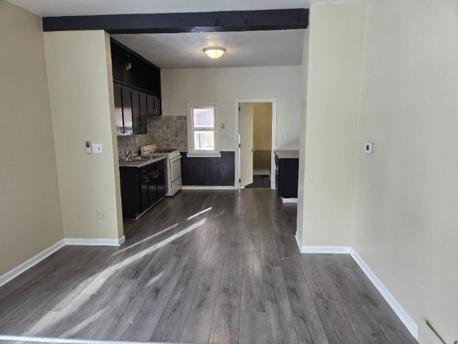 Building Photo - 1009 N Webster St