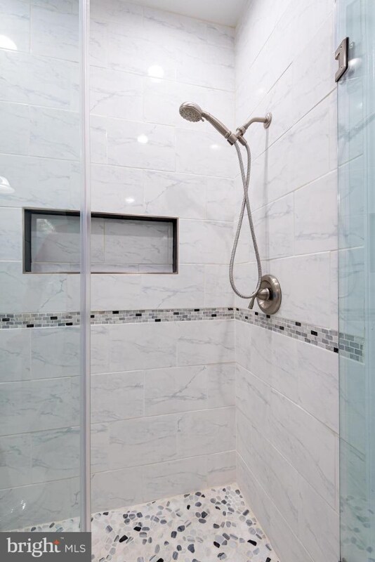 Foto del edificio - 6011 Rosebud Ln