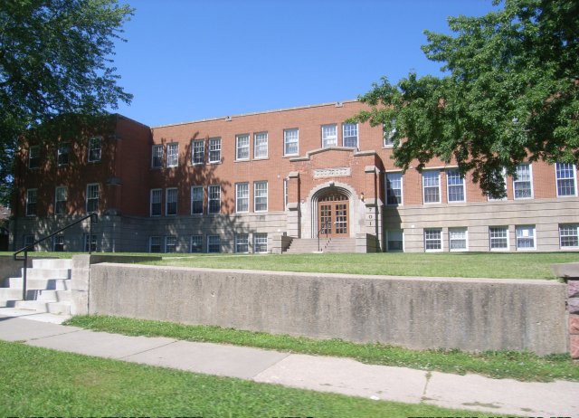 Primary Photo - Garfield Apartments