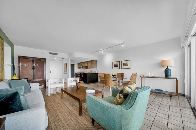 Building Photo - 555 Crandon Blvd