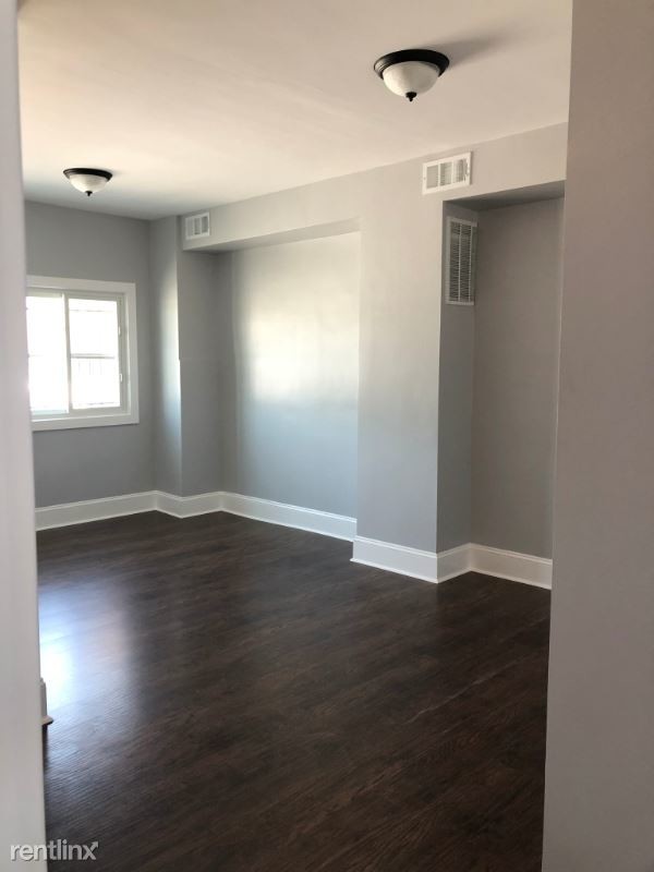 Foto del edificio - 2 br, 1 bath Apartment - 2949 W Peterson Ave