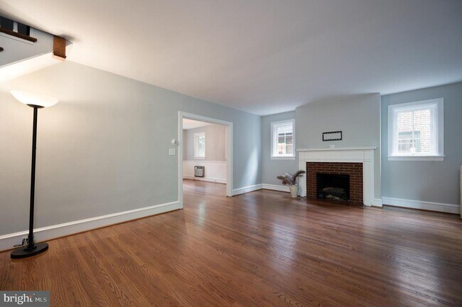 Foto del edificio - 1406 Lovering Ave