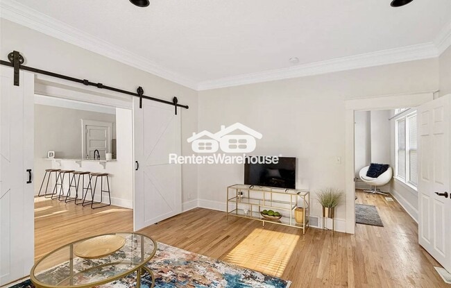 Building Photo - 544 36th St