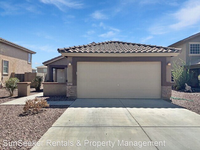 Foto del edificio - 3 br, 2 bath House - 22245 W  Tonto St