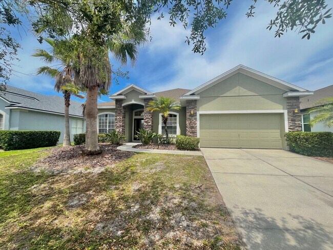 Foto del edificio - Spacious 4-Bed, 3-Bath Home in Guard-Gated...