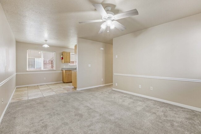 Foto del edificio - Darling 2 Bed 1 Bath Condo in Rexburg - with Optix internet included!