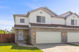Building Photo - 2430 Caton Crest Ct