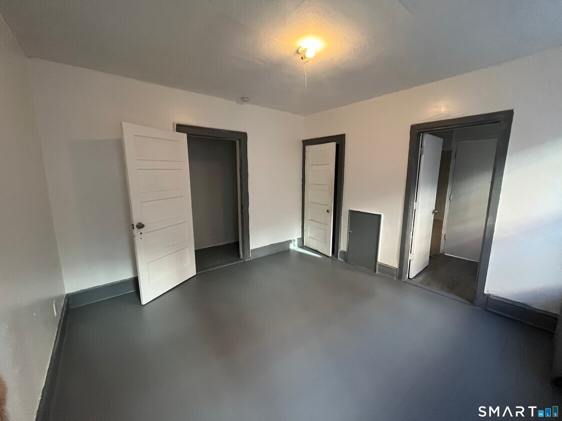 Foto del edificio - 252 Sisson Ave