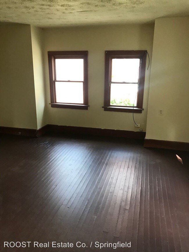 Building Photo - 3 br, 1 bath House - 1786 S Limestone St