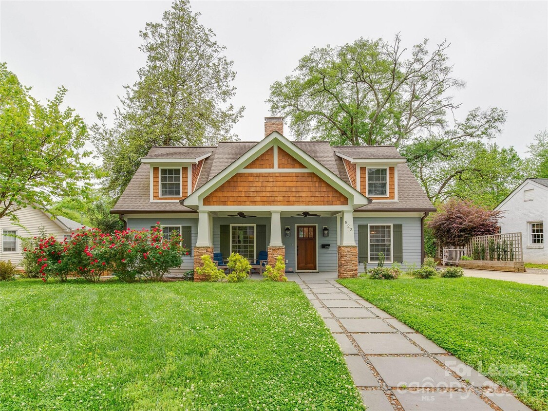 Primary Photo - 823 Sedgefield Rd