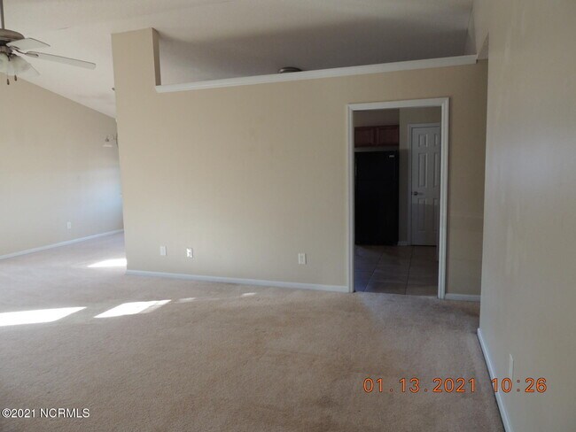 Foto del edificio - 166 Wheaton Dr