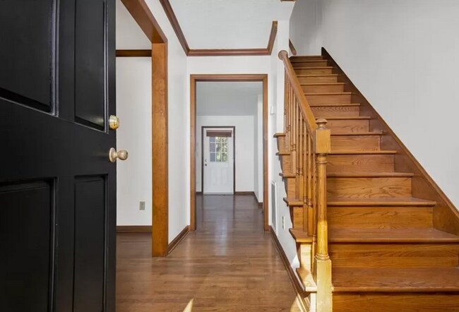 Foto del edificio - 225 Woodglen Dr