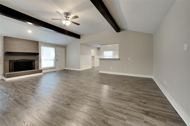 Foto del edificio - 3627 Chapel Square Dr