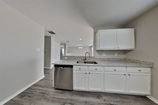 Foto del edificio - 20911 Hazy Bluff Ct