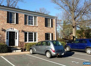 Building Photo - 2527 Hydraulic Rd