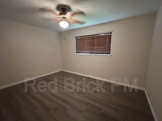 Foto del edificio - 2685 Agnes Way