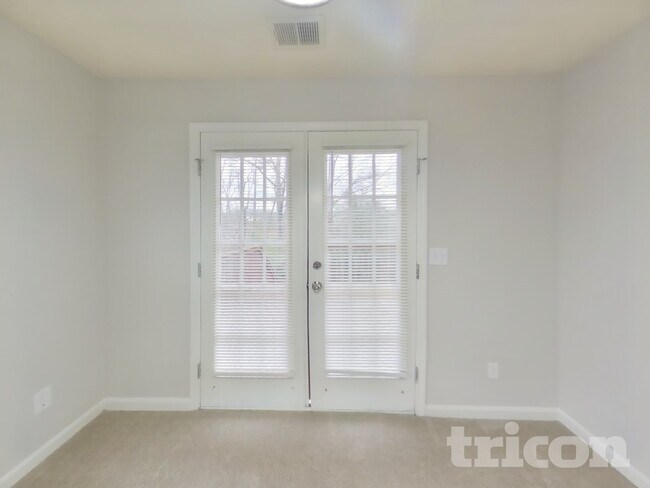 Foto del edificio - 3935 Piper Glen Dr NE