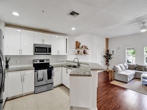 Foto del edificio - 700 SW 1st Ave