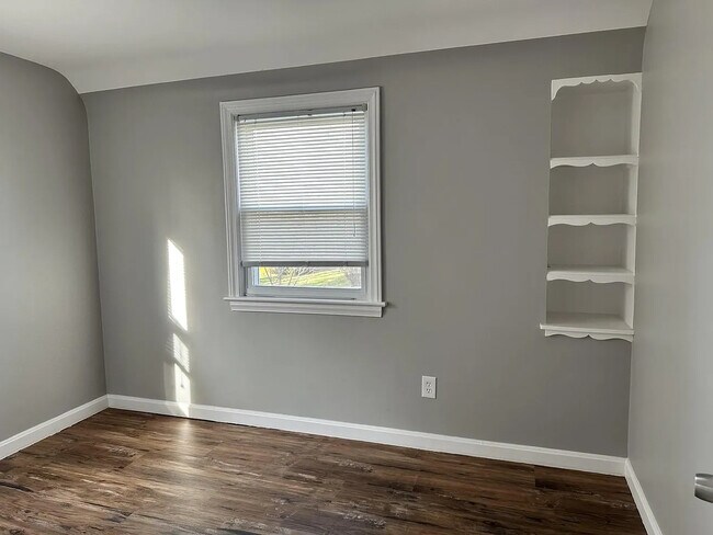 Foto del edificio - 3582 Northcliffe Rd